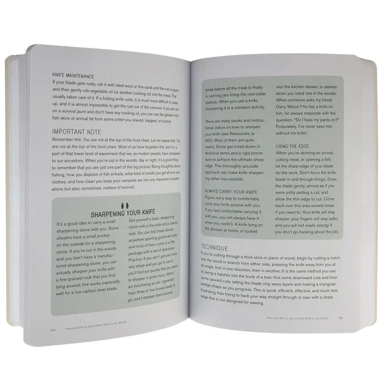 How to Play in the Woods by Robin Blankenship interior pages
