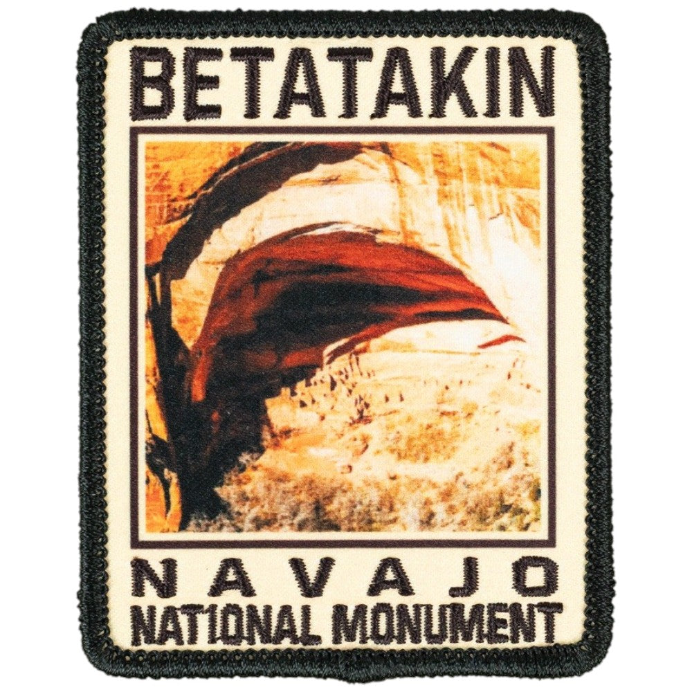A patch for Navajo National Monument featuring the word &
